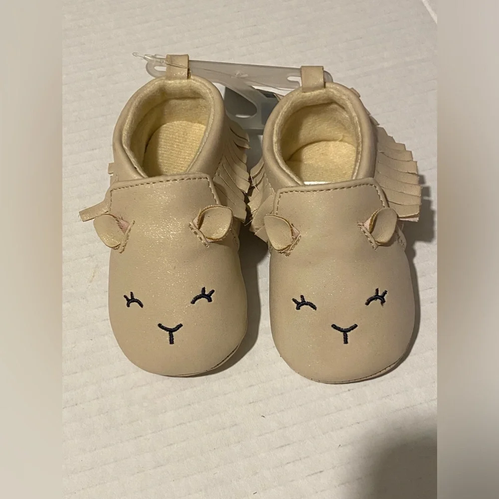 Carter’s Child of Mine 3-6 months beige shimmer fringe moccasin shoes